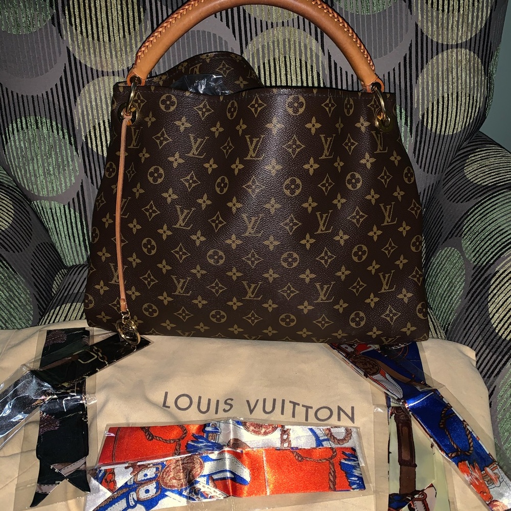 ❌❌SOLD❌❌Louis Vuitton Artsy bag